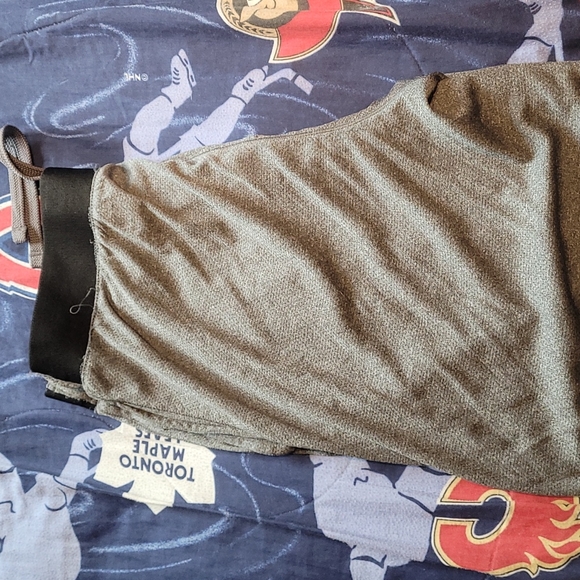 Athletic Works 100% polyester shorts - Picture 3 of 4